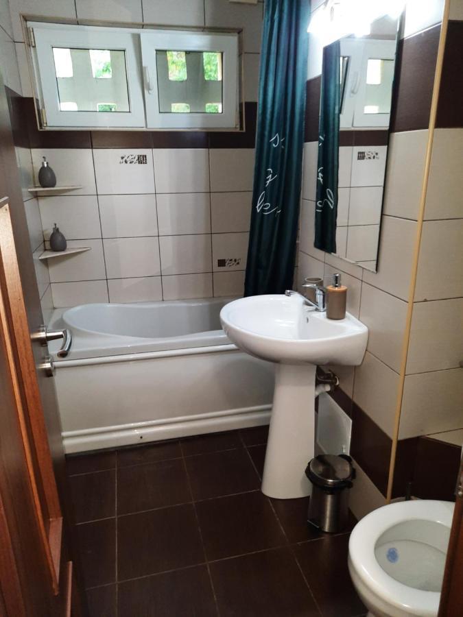 Cozy Three Rooms Apartment Cluj-Napoca Exterior foto